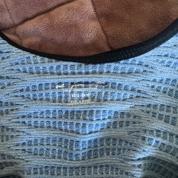 Urban Outfitters Blue  Knit crop Top - Picture 3 of 3